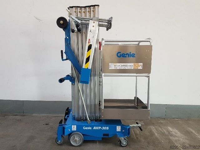 Verticale lift Genie AWP 30S