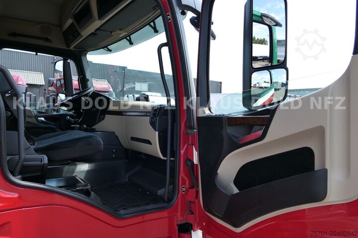 Skříňový nákladní automobil MERCEDES-BENZ Actros 1842 Koffer Komplettzug