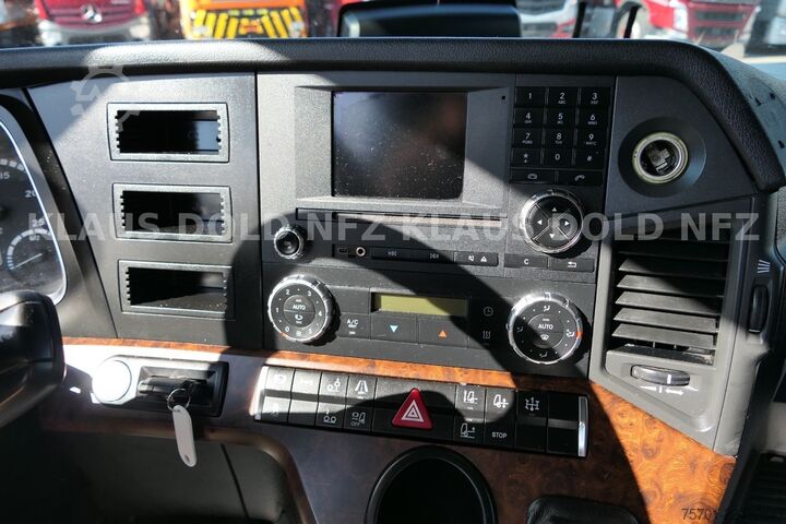 Autodraagtruck MERCEDES-BENZ Antos 2343 Autotransp. Kässbohrer Supertrans