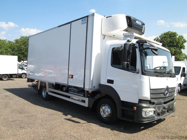Rashladni kamion MERCEDES-BENZ Atego 1021*2xCarrier Kühlkoffer 5.72m*LBW*