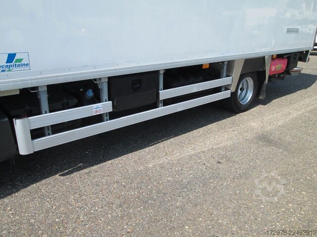 Rashladni kamion MERCEDES-BENZ Atego 1021*2xCarrier Kühlkoffer 5.72m*LBW*
