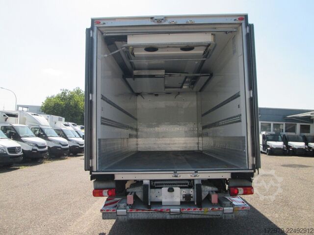 Rashladni kamion MERCEDES-BENZ Atego 1021*2xCarrier Kühlkoffer 5.72m*LBW*