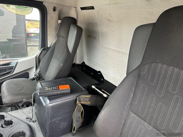 Vinç kamyonu Mercedes-Benz Antos 2030 4x2 Atlas 120.2E-A 3 L Euro 6