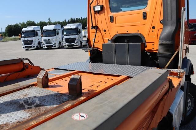 Kippers vrachtauto Mercedes-Benz Arocs 3353K ABSETZER