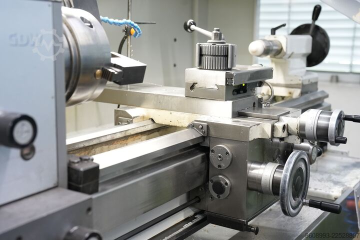 Univerzalni strug GDW LZ 400S