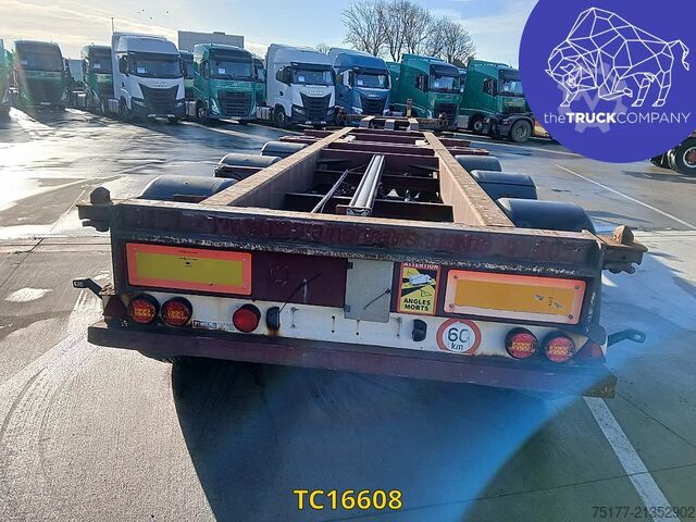 Containertransport Renders 