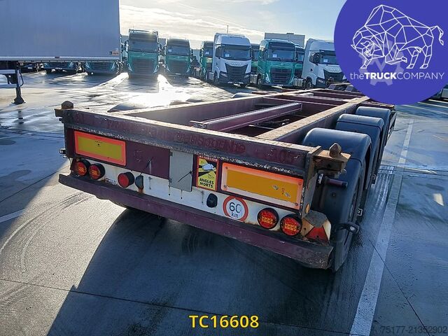 Containertransport Renders 