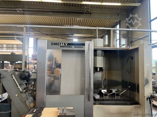 Dikey işleme merkezi Deckel Maho DMC 63 V