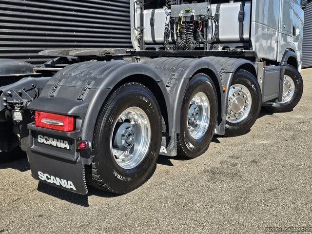 Scania S770 8x4/4 / 180,000 kg / hydraulic Scania S770 8x4/4 / 180.000 KG / HYDRAULIC