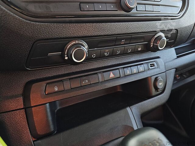 Camioneta familiar de techo alto OPEL VIVARO 1.6 L2 Airco Euro6