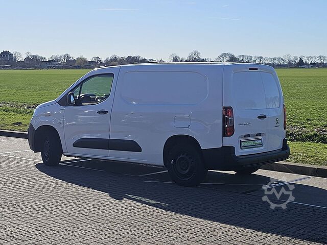 Maleta PEUGEOT PARTNER 1.5 L2 Navi Airco 3 Zits