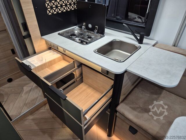 Autocaravana semi-integrada CHAUSSON X640 Exclusive Line *MJ27*Lithium*Drive*Arctic