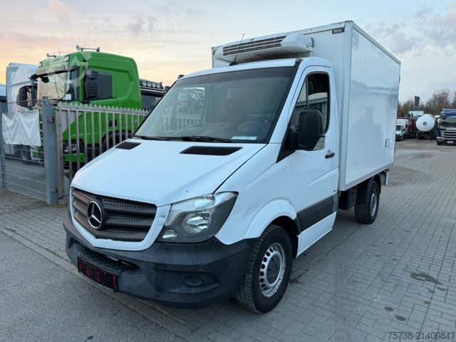 Koelwagen met geïsoleerde laadbak MERCEDES-BENZ Sprinter 319 CDI V6 Kühlkoffer/ThermoKing V300