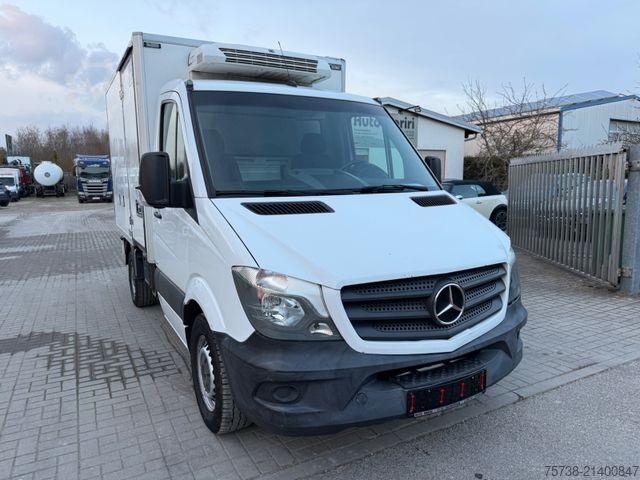Koelwagen met geïsoleerde laadbak MERCEDES-BENZ Sprinter 319 CDI V6 Kühlkoffer/ThermoKing V300