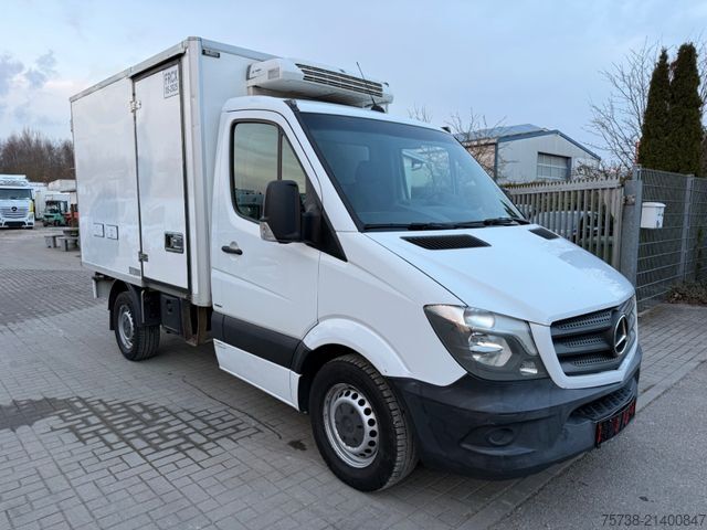 Koelwagen met geïsoleerde laadbak MERCEDES-BENZ Sprinter 319 CDI V6 Kühlkoffer/ThermoKing V300