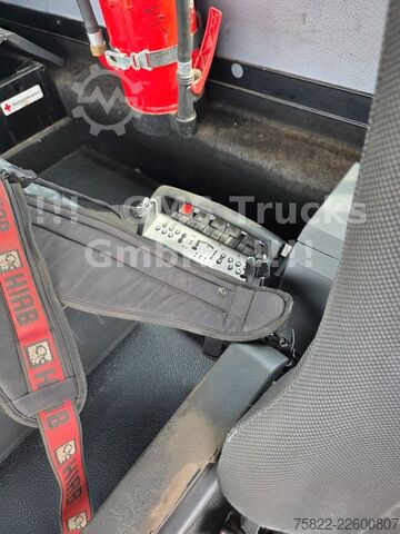 Altul MERCEDES-BENZ Actros 1841 / 4X4 / 13m Hiab Kran / 15ton WINCH