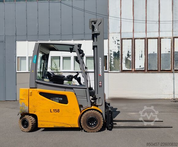 Electric – 4 roți Jungheinrich EFG 425ks 6.5m/ batt2021/ 4v