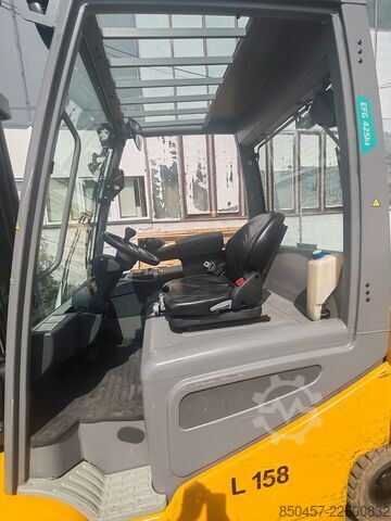 Electric – 4 roți Jungheinrich EFG 425ks 6.5m/ batt2021/ 4v