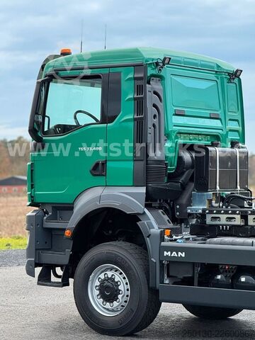 Kroklastbil MAN TGS 33.480 6x6 BL HYVA 26-55-S AK *NEU*