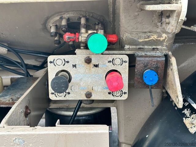 Tanksemitrailer Esterer Ulrich 5208 Tankauflieger40,3m³ 6 Kammer