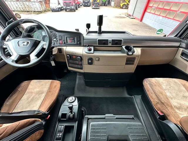 Lastbil med utbytbar kaross MAN TGX 26.460 6x2 LL / EBA / LGS / ACC / NLA / BÄR