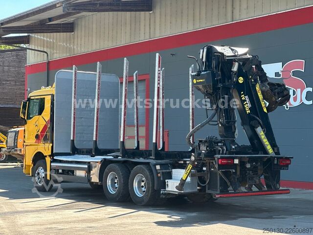 Timberbil MAN TGX 33.580 6x4 BL PAVIC Holz & TAJFUN 130ZK