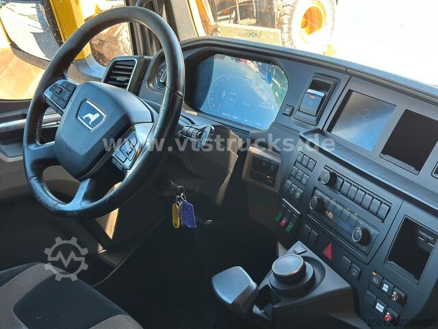 Timberbil MAN TGX 33.580 6x4 BL PAVIC Holz & TAJFUN 130ZK