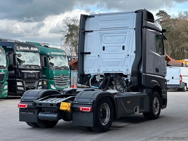 Standard dragbil MERCEDES-BENZ Actros 1853 LS 4x2 BL Schubbodenhydraulik