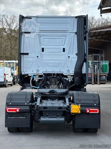 Standard dragbil MERCEDES-BENZ Actros 1853 LS 4x2 BL Schubbodenhydraulik