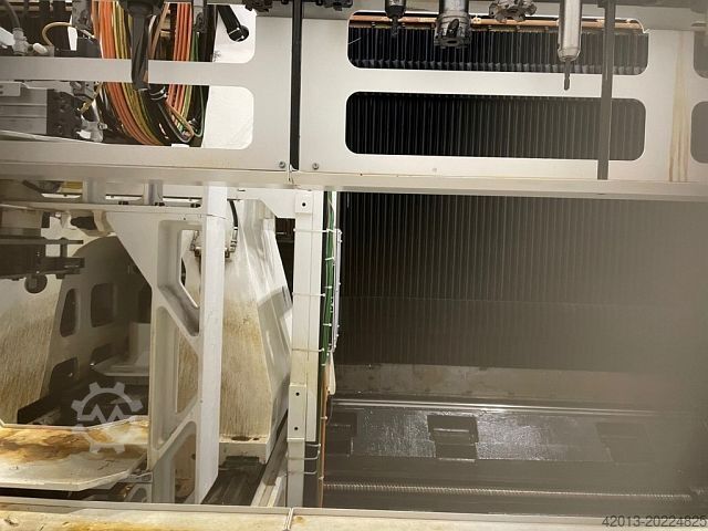 Bearbetningscentrum - vertikalt MAZAK VTC 800/30SRL