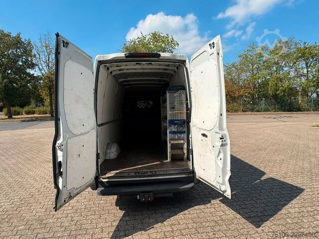 Panelvan IVECO Daily 35S16 Hi-Matic Kastenwagen L2H2