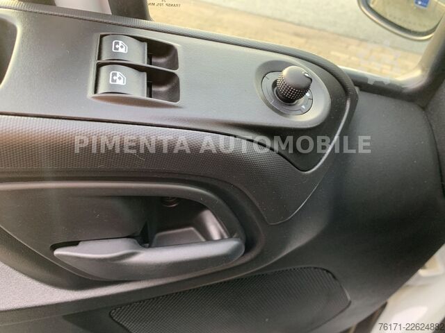 Pick-up furgon IVECO Daily 70C18H MY26 DOKA PRITSCHE DIFFS NAVI AHK