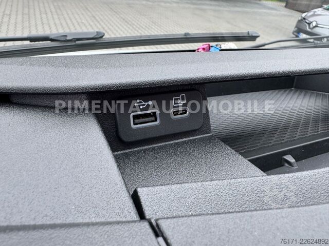 Ponyvával szerelt furgon IVECO Daily 70C18HP PRITSCHE PLANE LUFT TEMPO AHK KLIM