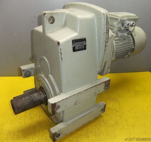 Silnik przekładniowy 0,55 kW 4,3 obr. Nord SK80S/4BR68-AB