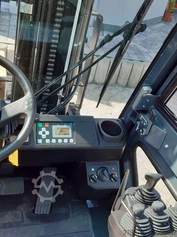 Elektro 4 Rad-Stapler Toyota 8FBMT50