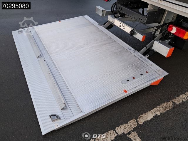 Kassevogn DAF XB 230 4X2 FA DC 12t - Paccar Body Koffer