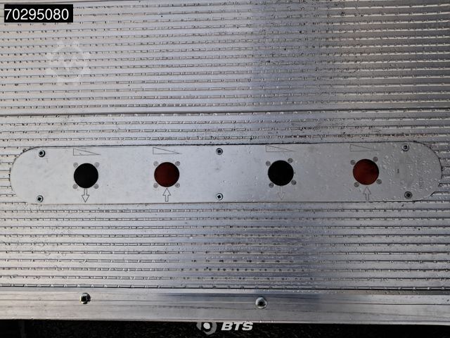 Kassevogn DAF XB 230 4X2 FA DC 12t - Paccar Body Koffer