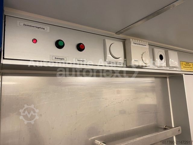 Autospecială de pompieri MERCEDES-BENZ Sprinter 518 V6 CDI RTW *TOP ZUSTAND*