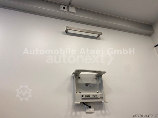 Autospecială de pompieri MERCEDES-BENZ Sprinter 518 V6 CDI RTW *TOP ZUSTAND*