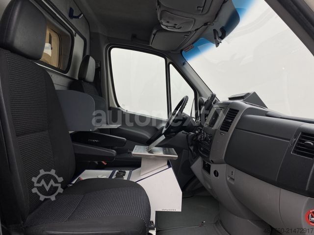Autospecială de pompieri MERCEDES-BENZ Sprinter 518 V6 CDI RTW *TOP ZUSTAND*