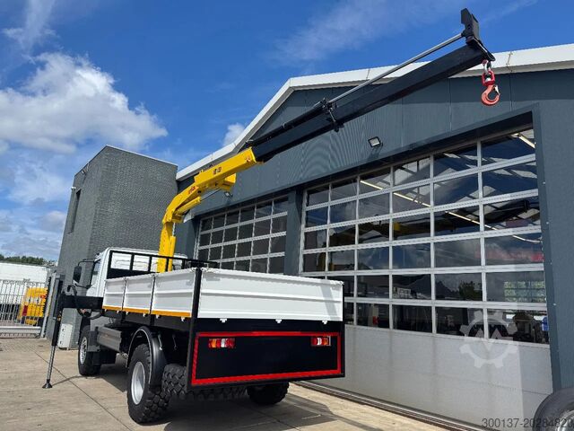Darus teherautó Mercedes-Benz Atego Atego 1725 4x4 Flatbed with Hyva HB120 Crane