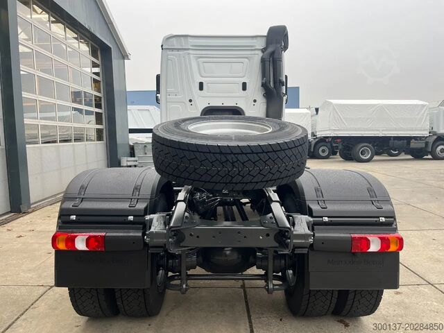 Standard-SZM Mercedes-Benz Actros 2045 S 4x2 Tractor Head