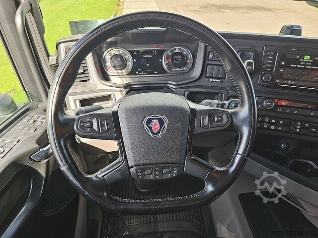 Standaard trekker SCANIA R460 SUPER PTO+HYDR.