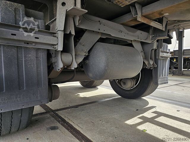Kühl-/Tiefkühltransport SCHMITZ N/A TAILLIFT THERMOKING
