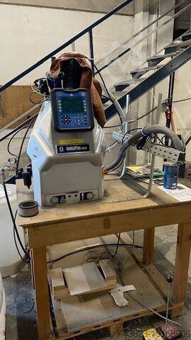 Sistem de livrare a topiturii calde fără rezervor Graco Invisipac HM 25