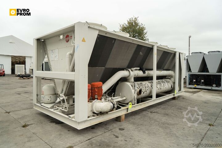 Køler Used Aircooled chiller TRANE RTAD145 524.6 KW. 2009 yom