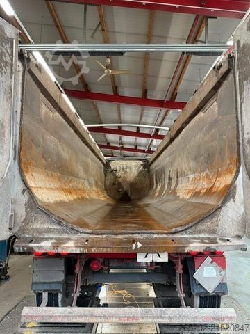 Kippers oplegger KEMPF Stahlhalbschalenmulde 3x9t, SKM 35/3 SR, 43 cbm