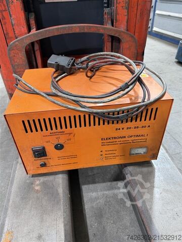 Handmatige stapelaar TGL Transportgeräte Lübben FEG 1,25