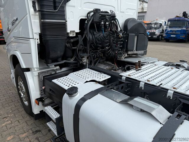 Tractor estándar VOLVO 650 6x4 EURO 6 Sattelzugmaschine
