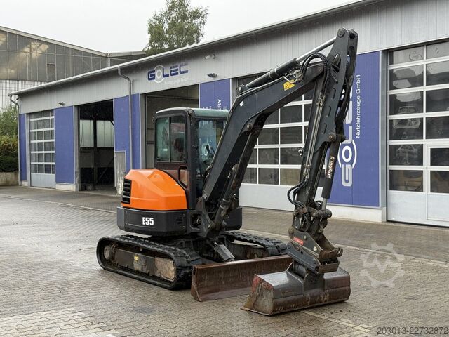 Excavadora de cadenas BOBCAT E55 Tiltrotator / 5.100 h